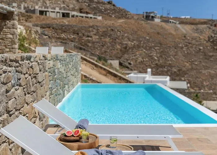 Renovated Luxury Oceanview With Pool In Mykonos וילה
